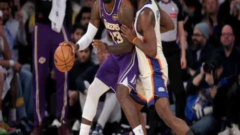 24日新加坡大满贯央视直播：王曼昱郑怡静对决，王楚钦挑战户上